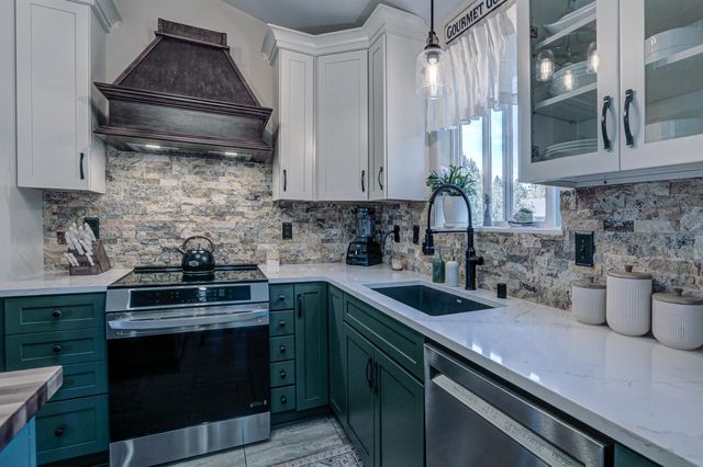 3204 E 42nd Ave, Spokane, WA 99223