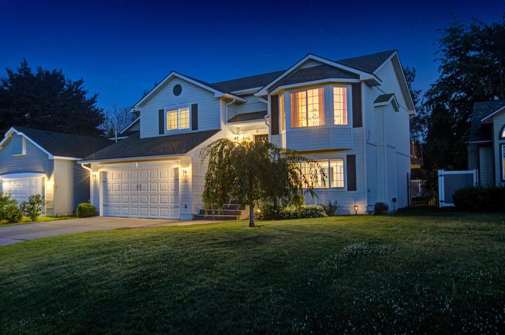 3204 E 42nd Ave, Spokane, WA 99223