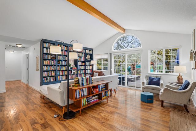 342 Appaloosa Lane, Grants Pass, OR 97526