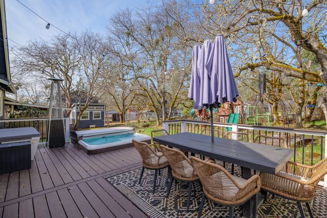 342 Appaloosa Lane, Grants Pass, OR 97526