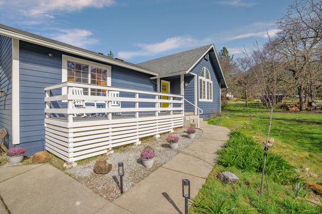 342 Appaloosa Lane, Grants Pass, OR 97526