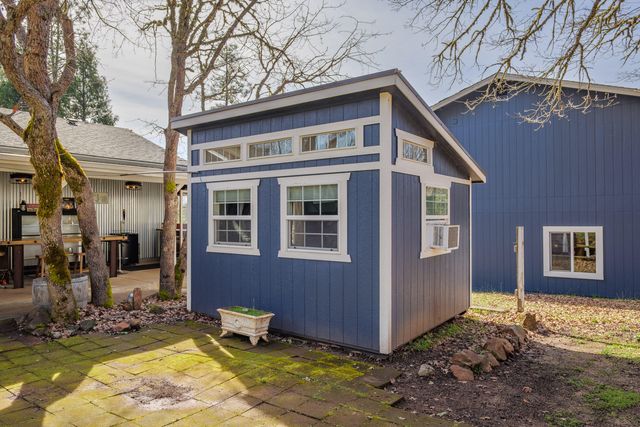 342 Appaloosa Lane, Grants Pass, OR 97526