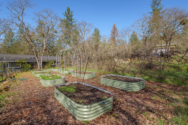 342 Appaloosa Lane, Grants Pass, OR 97526