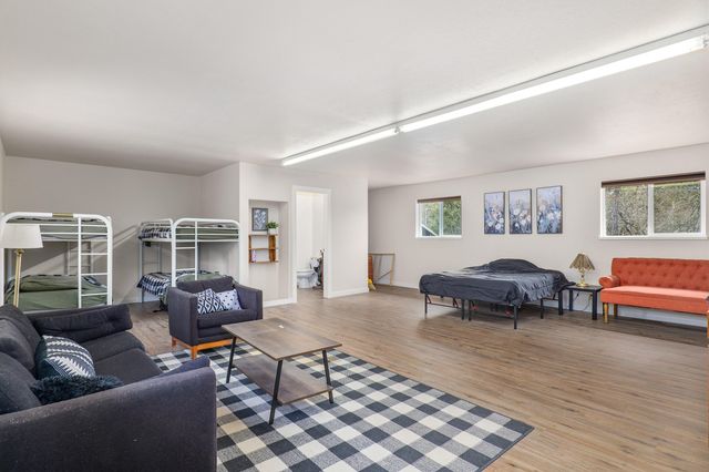 342 Appaloosa Lane, Grants Pass, OR 97526