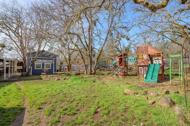 342 Appaloosa Lane, Grants Pass, OR 97526