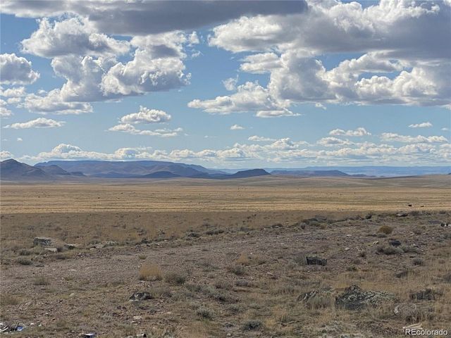 14 13th St., Blanca, CO 81123