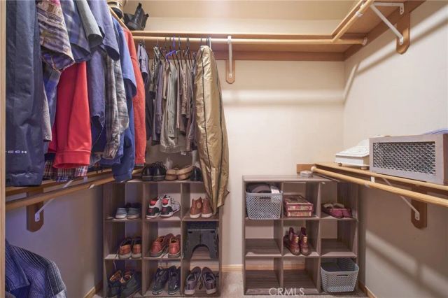 654 Villa Grove Drive, Big Bear City, CA 92314