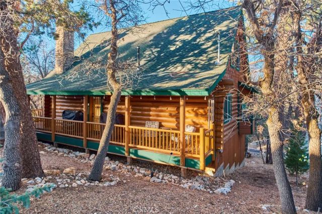 654 Villa Grove Drive, Big Bear City, CA 92314