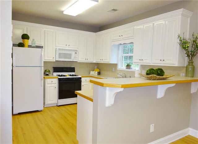 226 Hames Road 340, Woodstock, GA 30188