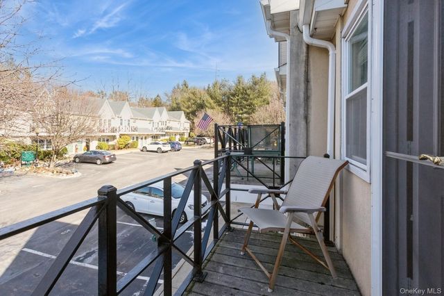 308 Cambridge Court, Glen Cove, NY 11542