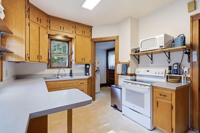 20 Melbourne Avenue SE, Minneapolis, MN 55414