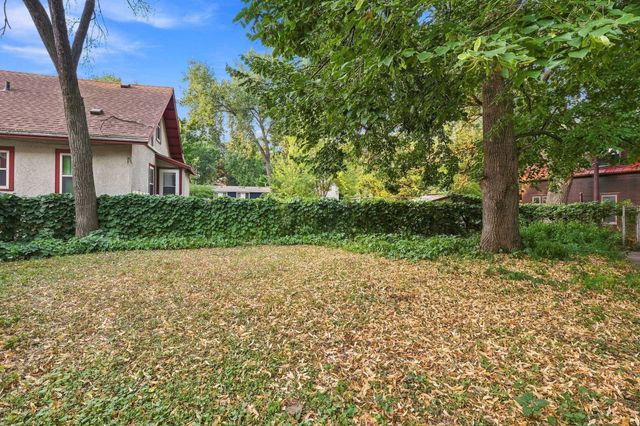 20 Melbourne Avenue SE, Minneapolis, MN 55414