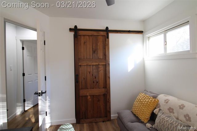 43 Doremus Avenue, Waterford, MI 48328