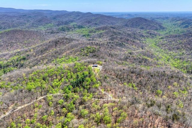 1073 Old Burnt Mountain Road, Ellijay, GA 30536