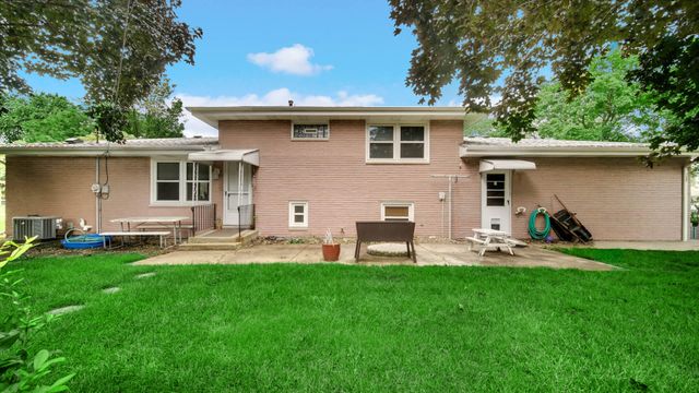 9507 Cleveland, Crown Point, IN 46307