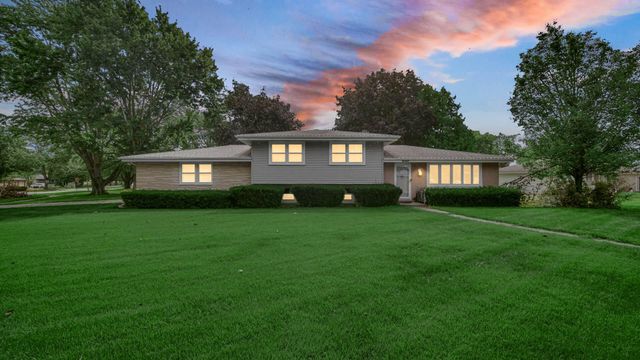 9507 Cleveland, Crown Point, IN 46307