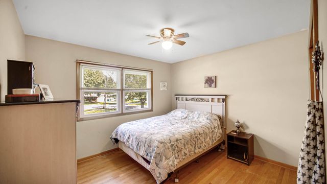 9507 Cleveland, Crown Point, IN 46307