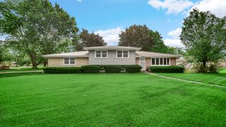 9507 Cleveland, Crown Point, IN 46307