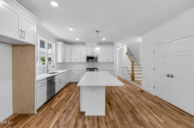 516 Heather Drive, Raleigh, NC 27606
