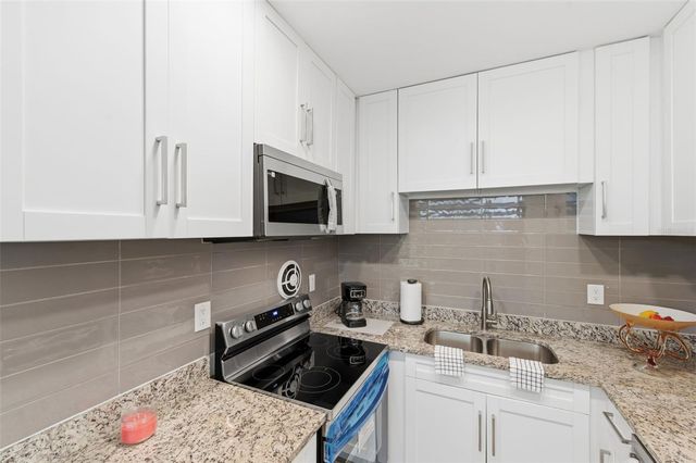 4001 58TH STREET N 14, Kenneth City, FL 33709