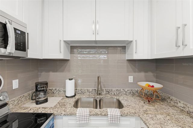 4001 58TH STREET N 14, Kenneth City, FL 33709