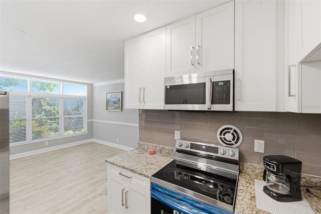 4001 58TH STREET N 14, Kenneth City, FL 33709