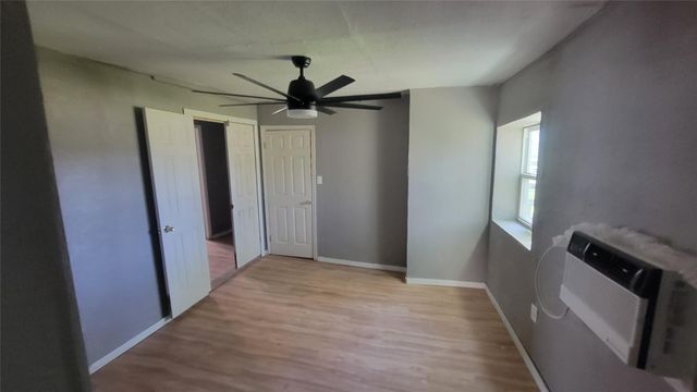 12018 Sandpiper Road, Angleton, TX 77515