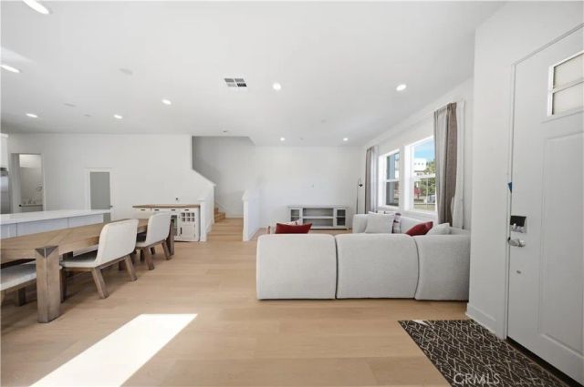 643 Gadwall, Irvine, CA 92618