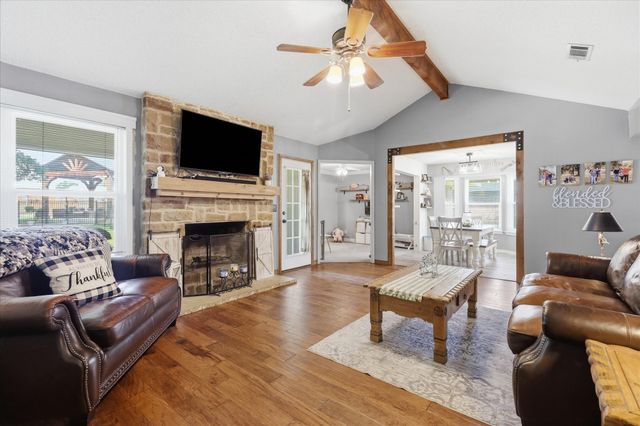405 Lantern Ridge, Mansfield, TX 76063