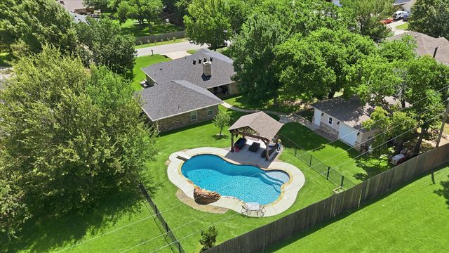 405 Lantern Ridge, Mansfield, TX 76063