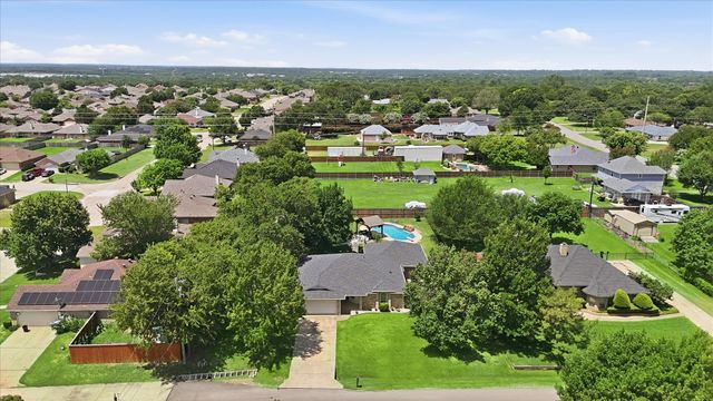 405 Lantern Ridge, Mansfield, TX 76063
