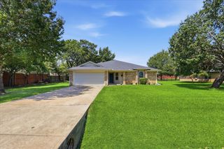 405 Lantern Ridge, Mansfield, TX 76063