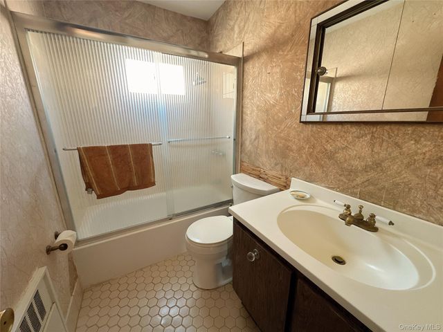 4346 Byrd Street, Flushing, NY 11355