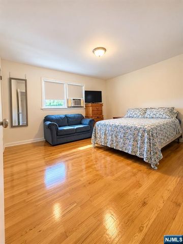 85 Martha Avenue 2, Elmwood Park, NJ 07407