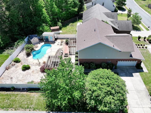 1758 Newland Road, Denver, NC 28037