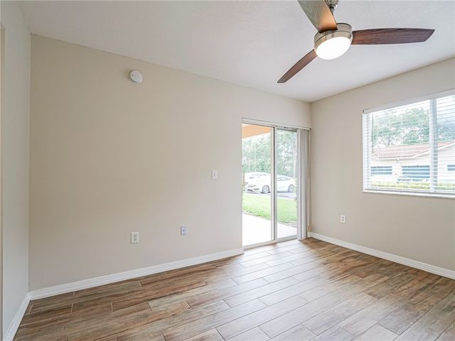 1590 S 42nd Circle 105, Vero Beach, FL 32967