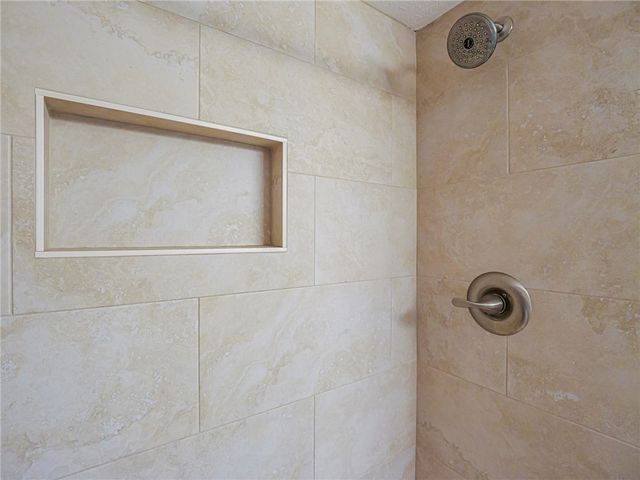 1590 S 42nd Circle 105, Vero Beach, FL 32967