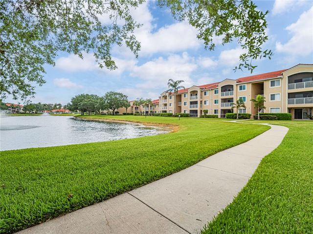 1590 S 42nd Circle 105, Vero Beach, FL 32967