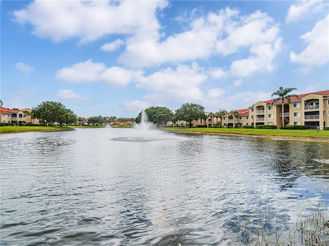 1590 S 42nd Circle 105, Vero Beach, FL 32967