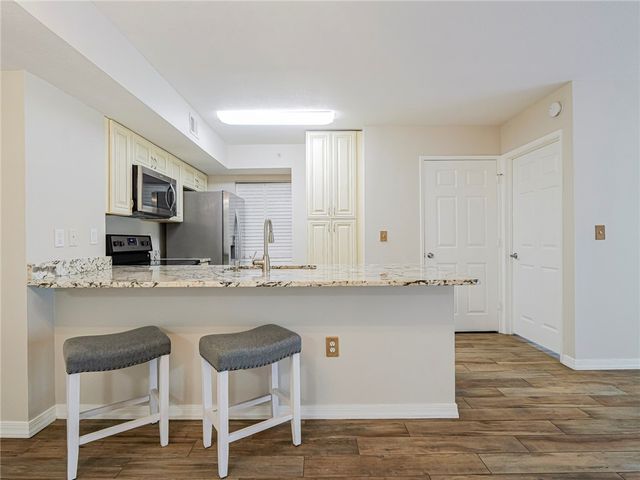 1590 S 42nd Circle 105, Vero Beach, FL 32967