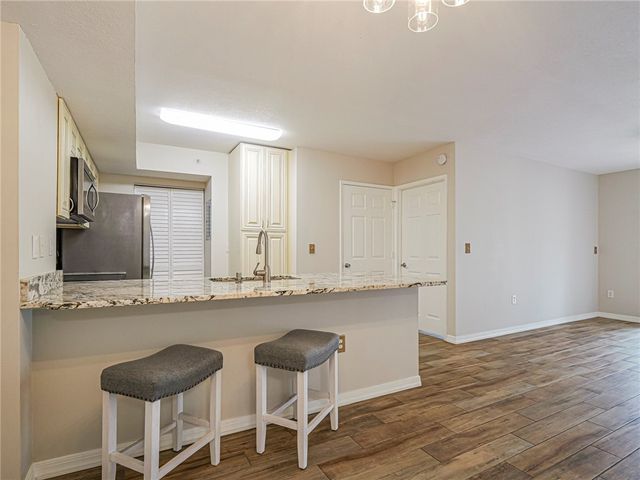 1590 S 42nd Circle 105, Vero Beach, FL 32967