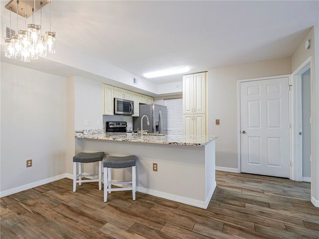 1590 S 42nd Circle 105, Vero Beach, FL 32967