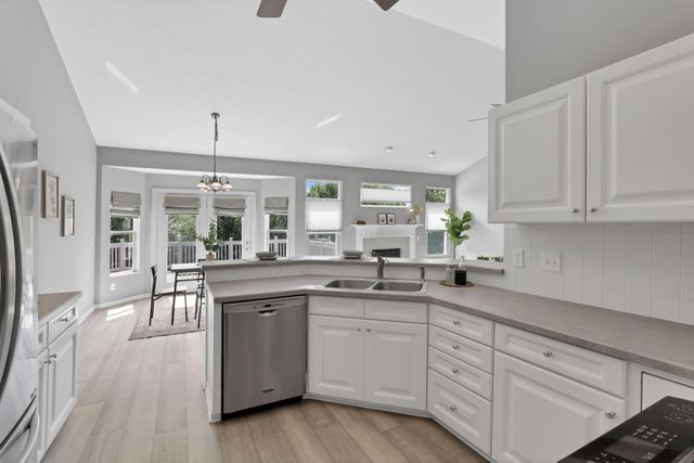 8857 Creekwood Drive, Canal Winchester, OH 43110
