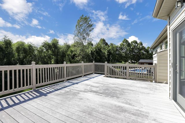 8857 Creekwood Drive, Canal Winchester, OH 43110