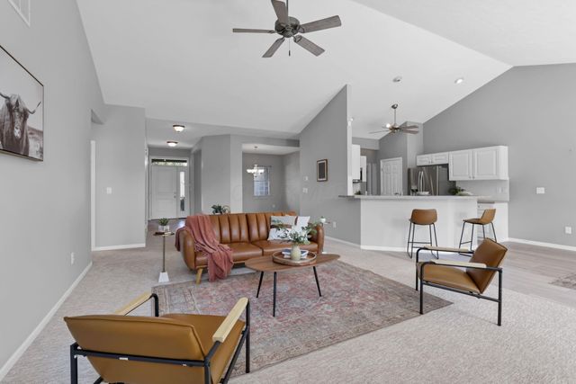 8857 Creekwood Drive, Canal Winchester, OH 43110