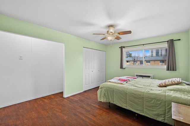 9575 Terrace Place 206F, Des Plaines, IL 60016