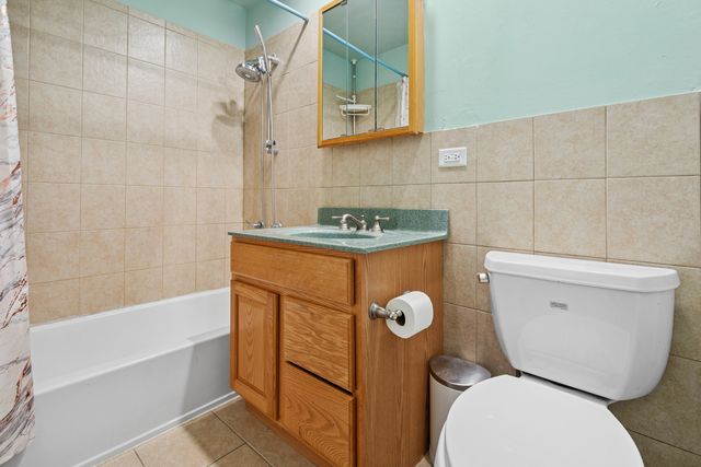 9575 Terrace Place 206F, Des Plaines, IL 60016