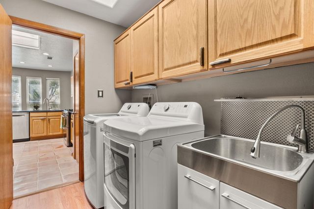 8401 S Sandoval Street NE, Albuquerque, NM 87122