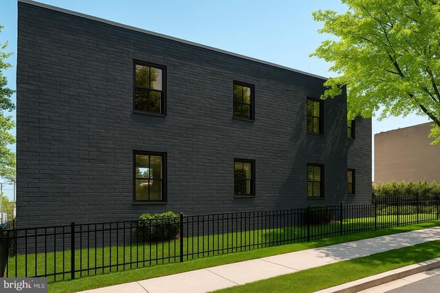 1721 Q ST SE, Washington, DC 20020