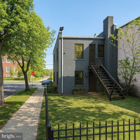 1721 Q ST SE, Washington, DC 20020